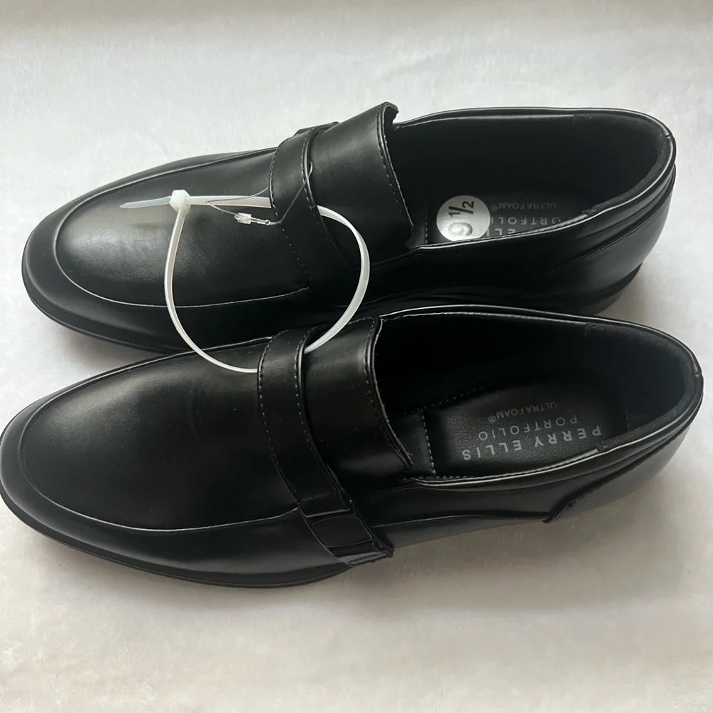 Perry Ellis Men's Classic Black Slip-On Loafers, Size 91/2, NWOT